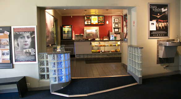 MAD-wilmette-theater-concessions