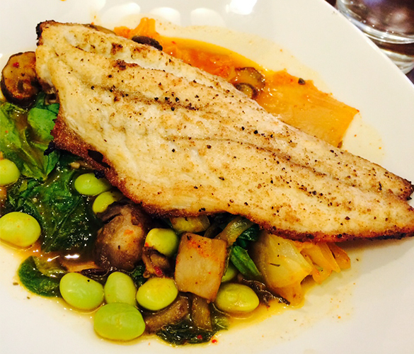 dining-LYFE-barramundi