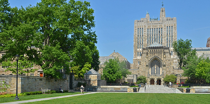 college-town-tours-ivy-league-yale
