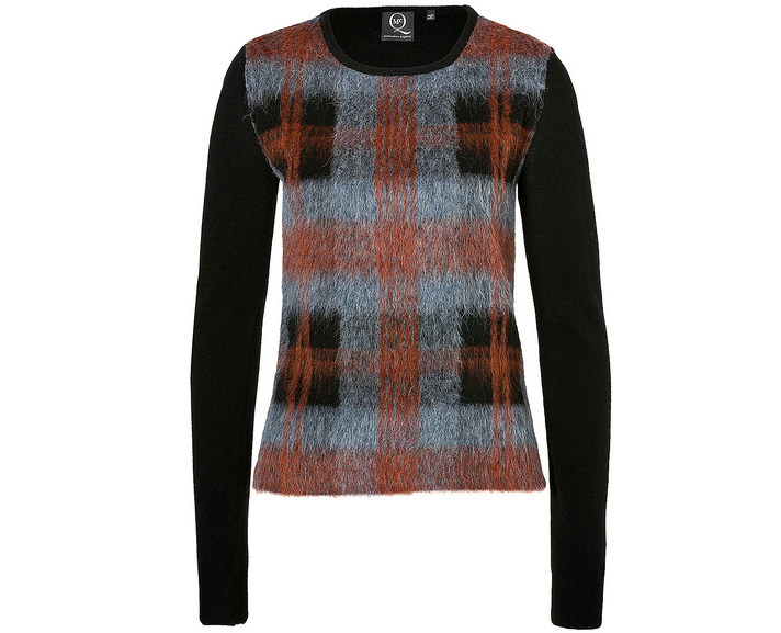 trendy-and-toasty-sweaters-Alexander-McQueen-Stylebop