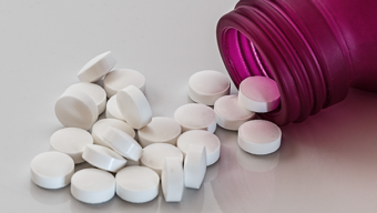 9 Steps Parents Can Take to Curb Medicine Abuse - Make It Better