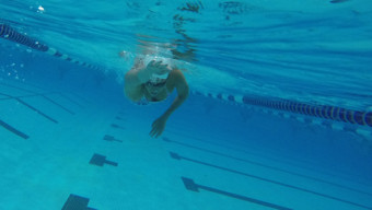 Hit the Pool for the Best Anti-Aging Workout