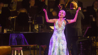 Kristin Chenoweth and members of the Chicago Symphony Orchestra on Corporate Night 2016. Photo by Todd Rosenberg