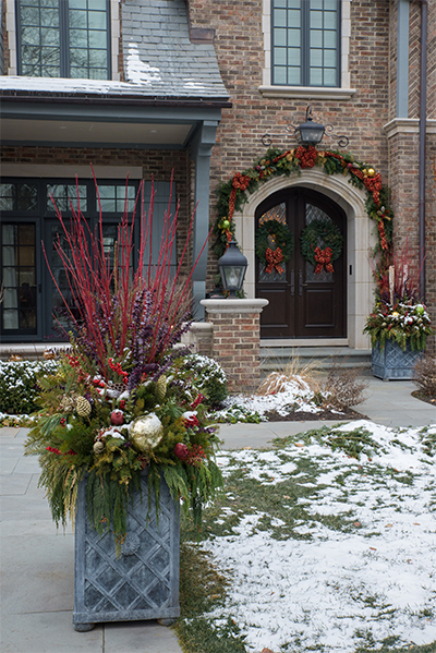 Holiday Landscaping: Chalet