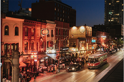 5 Must-Visit Cities in Canada: Toronto
