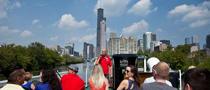 5 Things to Do in Chicago: Chicago's First Lady Cruises