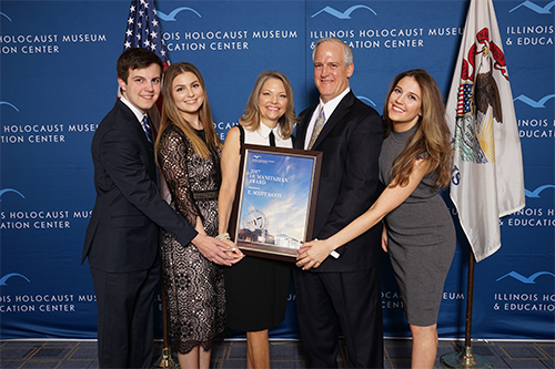 Illinois Holocaust Museum Humanitarian Awards Dinner: Santi family