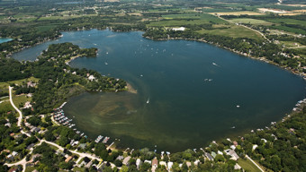 Waterfront Homes in Chicagoland