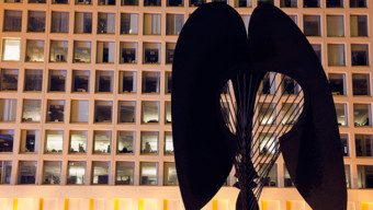 Wilmette Resident Patricia Stratton Explores Chicago Picasso in New Book