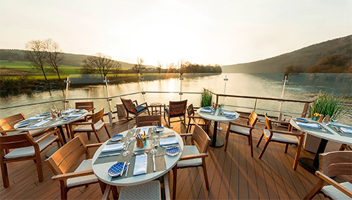 Viking River Cruises: Aquavit Terrace