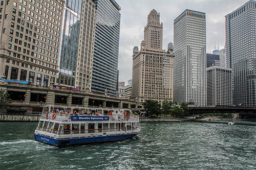 Chicago River tour by Metropolitan Planning Council