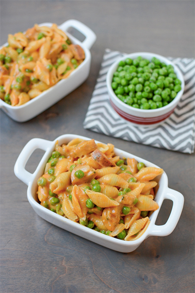 school lunch ideas: Stovetop Macaroni and Cheese with Sausage and Peas from The Lean Green Bean