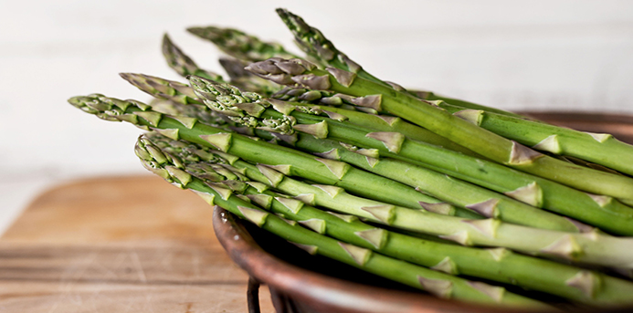 The Many Health Benefits of Asparagus (and 5 Easy Recipes)