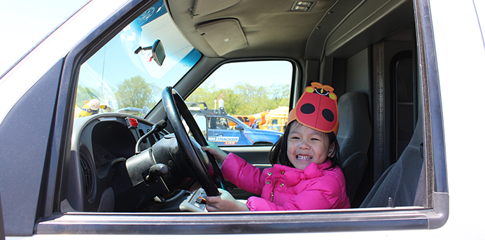 5 Things to Do: May 4-6 (Touch-a-Truck at Kohl Children's Museum)