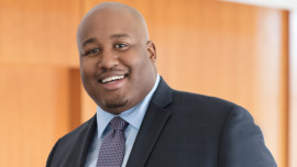 Chicagoan Supports Young Fathers, Receives Red Cross Hero Award