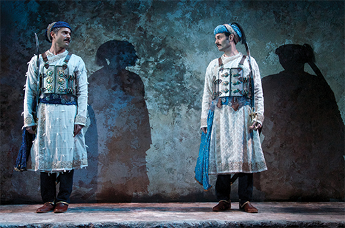 Plays in Chicago: "Guards at the Taj" at Steppenwolf 