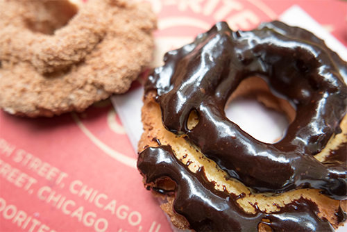 Donut Shops in Chicago: Do-Rite Donuts