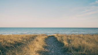 6 Out-of-the-Box Ways to Experience Lake Michigan This Summer in Chicago