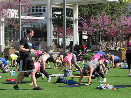 outdoor workout: yoga at Oakbrook Center