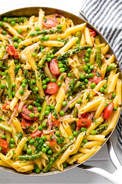 recipes that reduce food waste: Pasta Primavera from The Stay at Home Chef