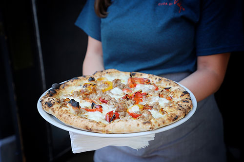 Party on the Patio With Kerry Wood: Chef Thompson's VPN-certified pizza 