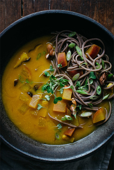 Fall Recipes: Turmeric Miso Soup with Shitake Mushrooms, Turnips and Soba from Dolly & Oatmeal