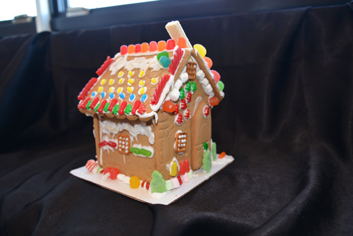 Vote for Your Favorite 2018 Gingerbread House for Charity: 1