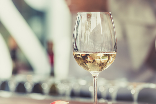 Alcohol Fact and Fiction: White Wine