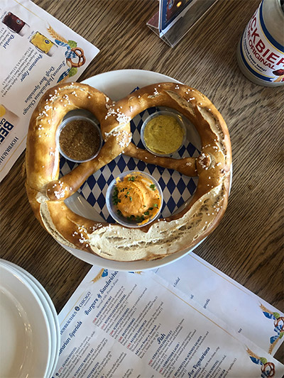 Things to Do With Kids: Hofbräuhaus Chicago