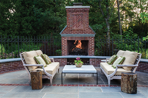 Outdoor Living Space: Fireplace