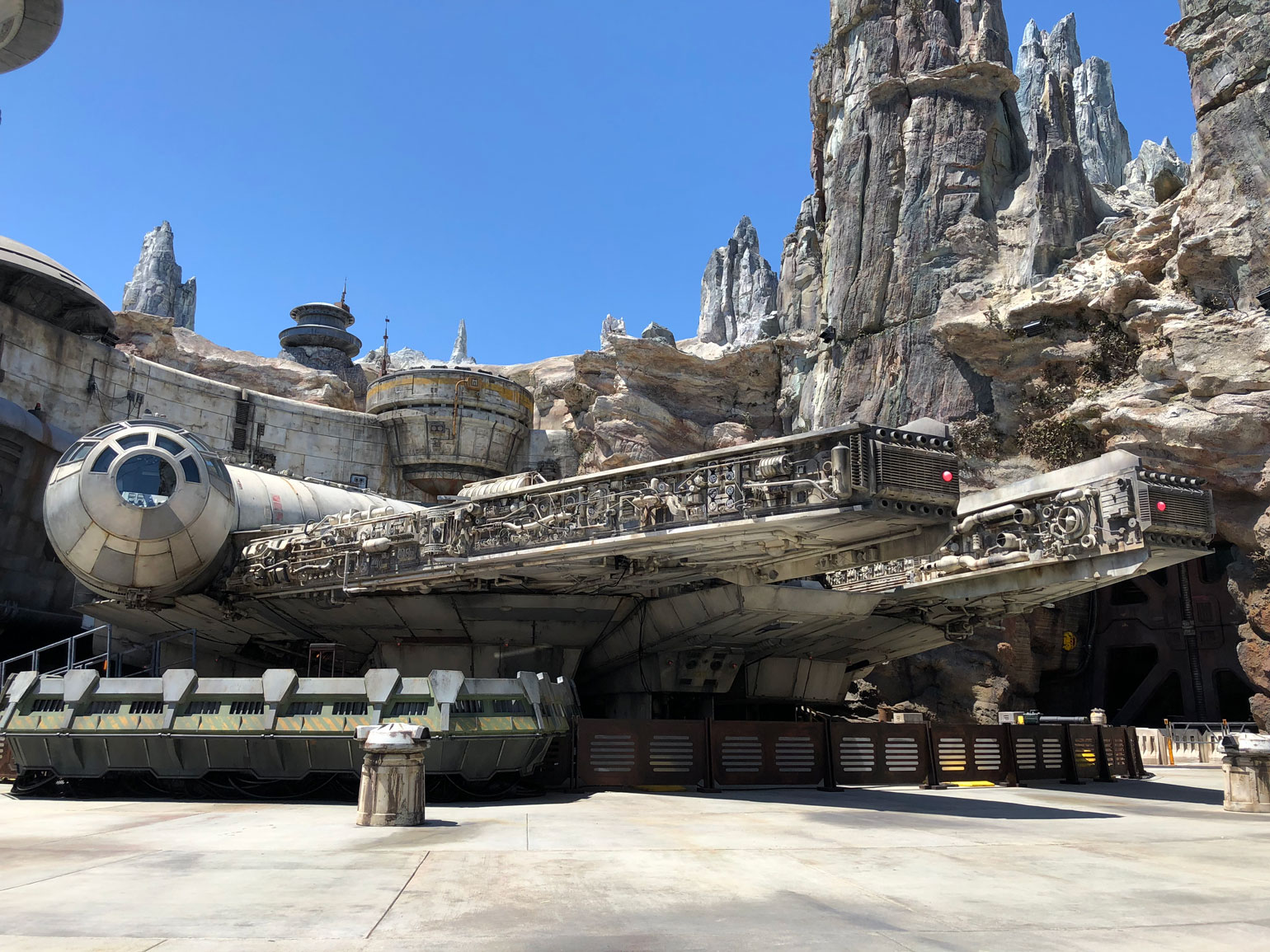 Star Wars: Galaxy's Edge Is Now Open — Here's How to Prioritize