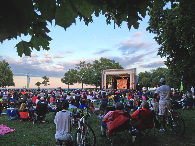 save money: Chicago Shakespeare Theater's Shakespeare in the Parks
