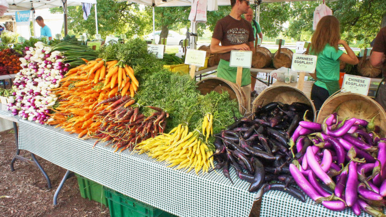 The Ultimate 2019 Guide to Chicago-Area Farmers Markets