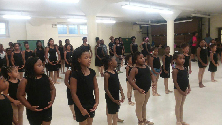 Give Time, Things, Support: 7 Ways to Give Back Around Chicago
