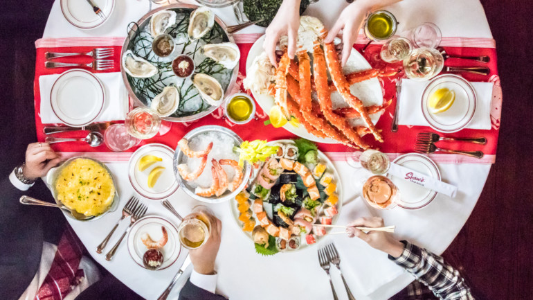 10 Classic Chicago Restaurants That Never Go Out of Style: Shaw's Crab House