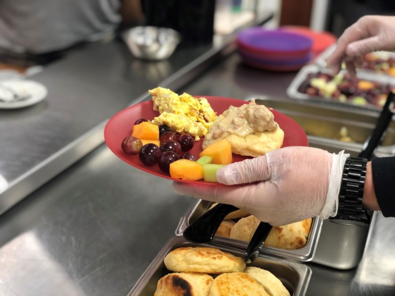 Reclaimed Bar and Restaurant Helping Provide Breakfast for Homeless in Chicago Amidst COVID-19 Crisis