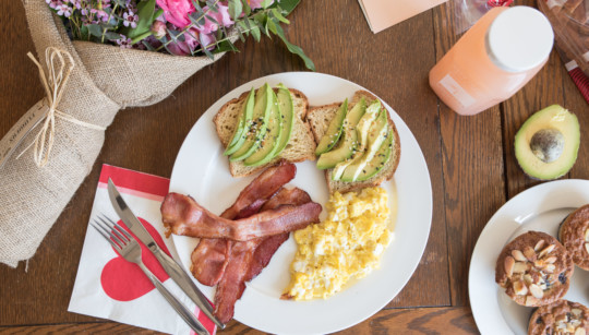 Let Kitchfix Meal Delivery Create The Perfect Breakfast In Bed to Spoil Your Mom This Mother's Day