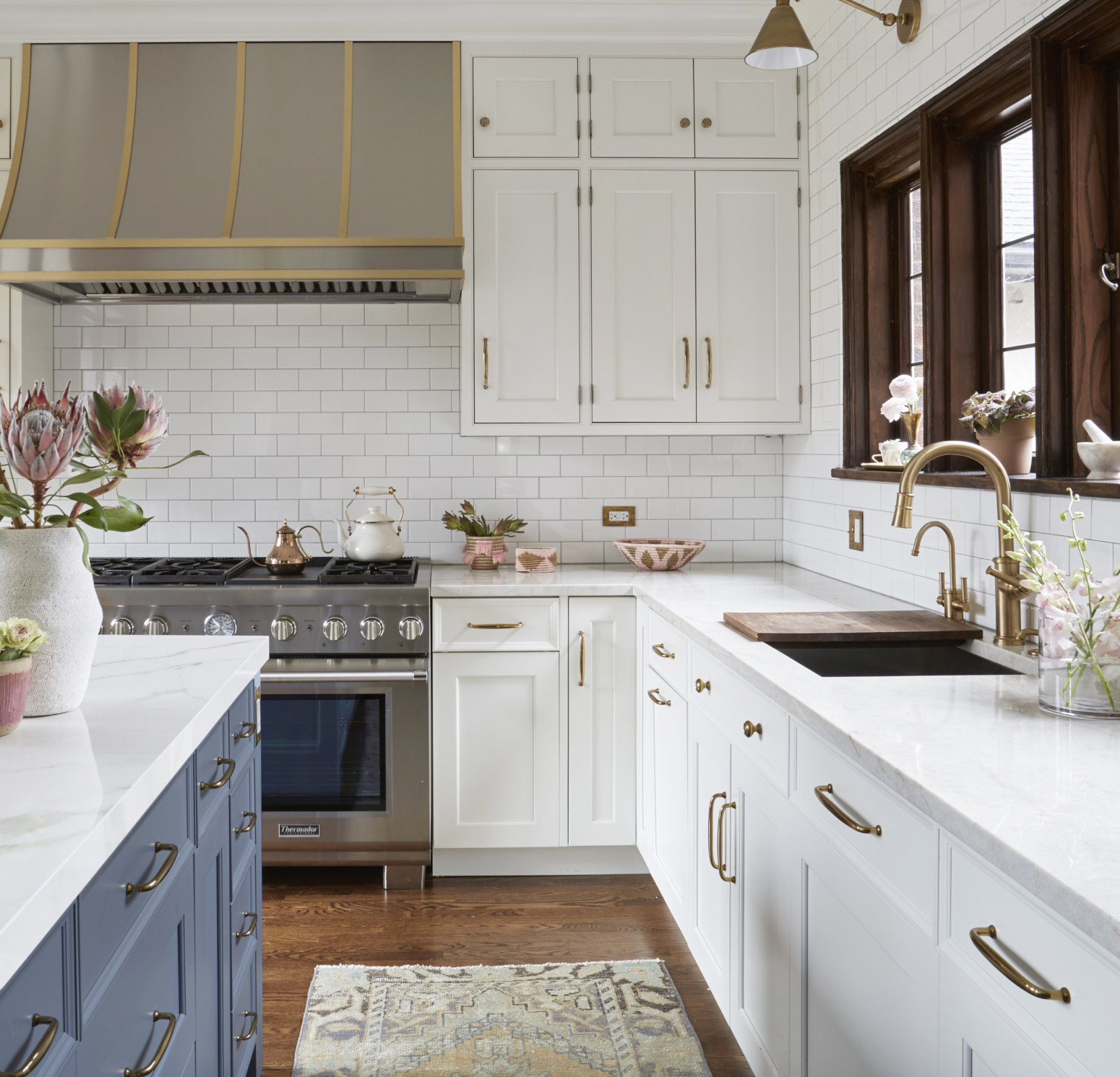 A Thoughtful Renovation: A Vintage Kitchen Gets a Bright and Airy New ...