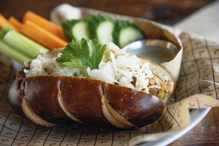 Hot Dog Recipes: Vegan Currywurst from Blatt Beer & Table