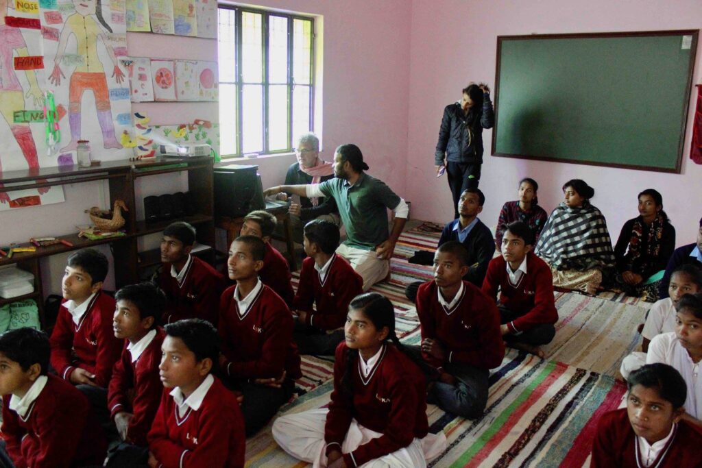 Paul Salopek visits Loka school in India. Photo via of Loka/Facebook.
