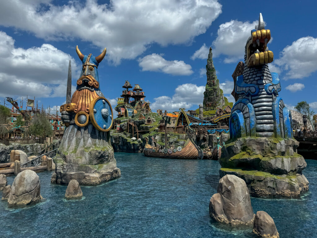 Inside Isle of Berk_Brooke McDonald